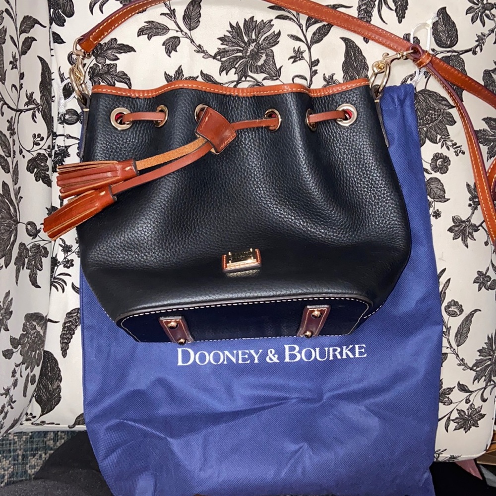 Pebble Grain Drawstring